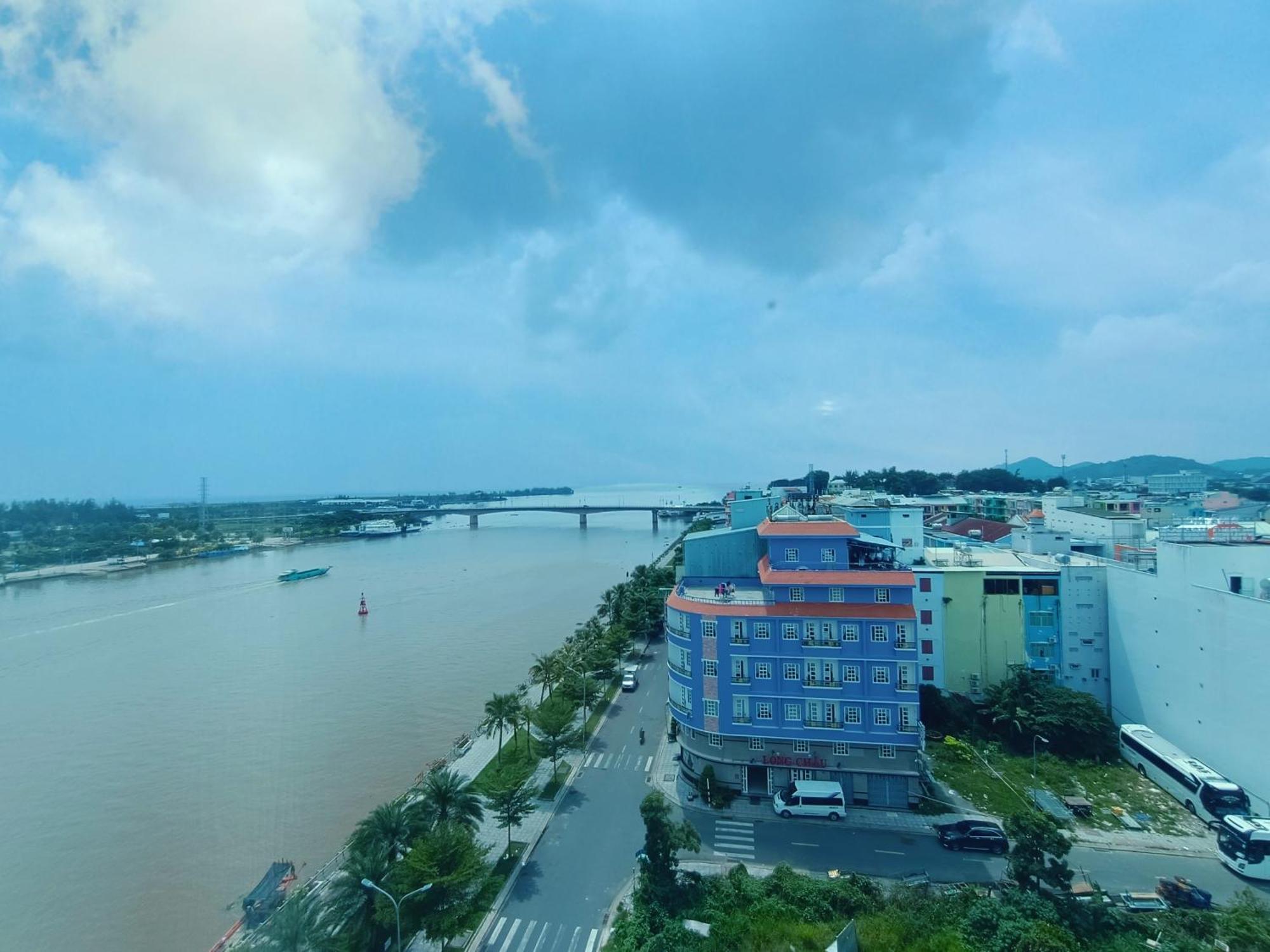 River Hotel Hà Tiên Extérieur photo