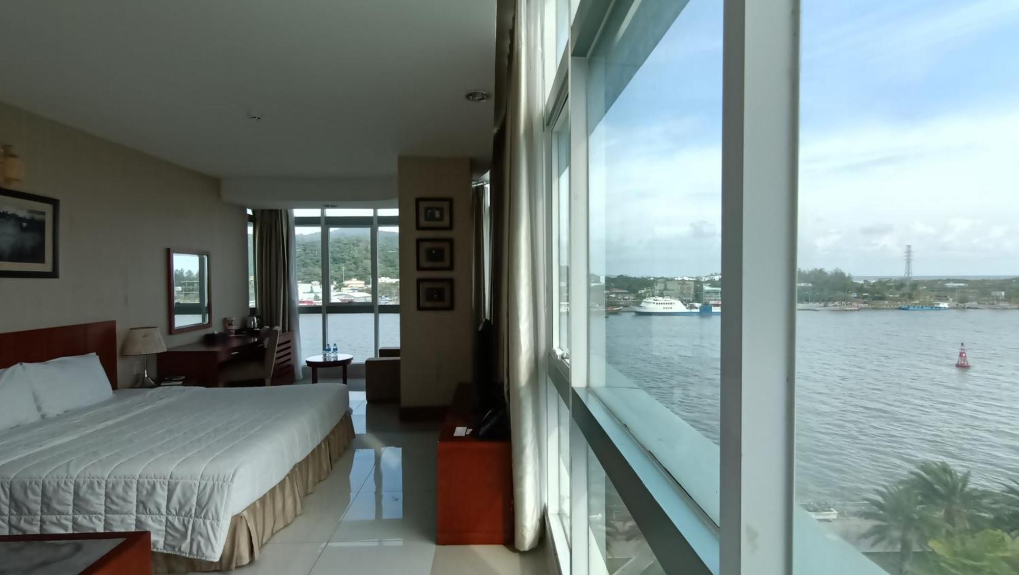 River Hotel Hà Tiên Extérieur photo