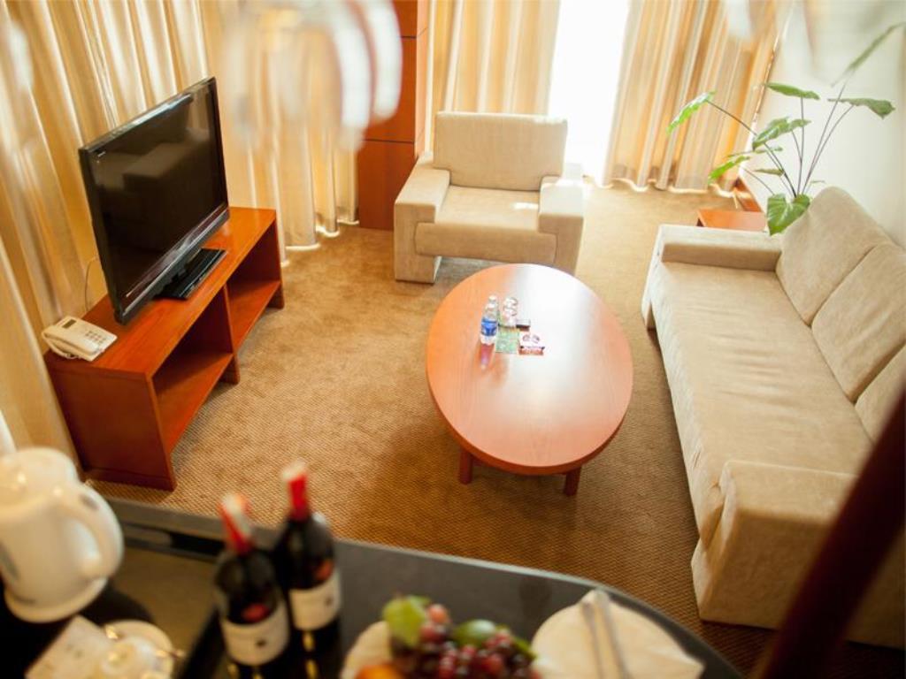 River Hotel Hà Tiên Extérieur photo